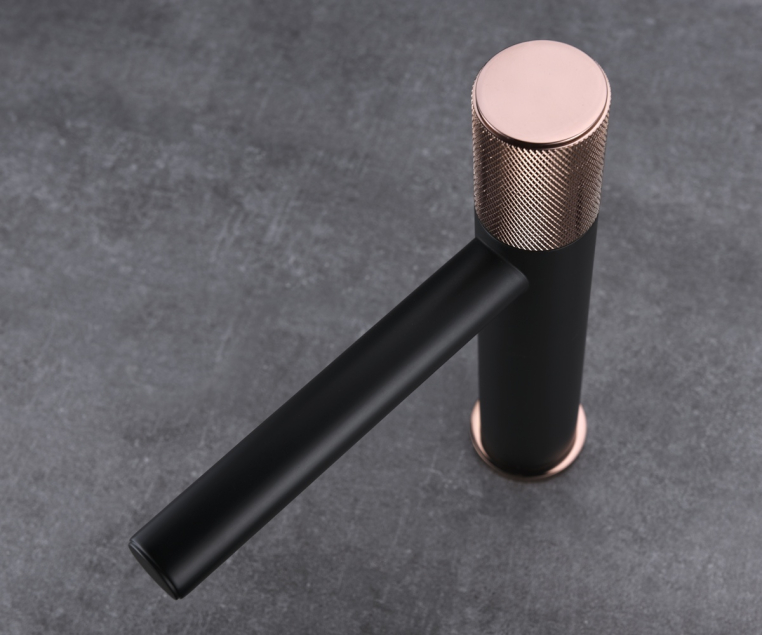 Смеситель высокий AVANGARDE черный, розовое золото (2030MH)