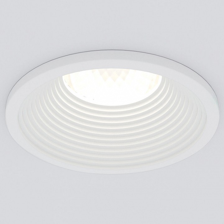 Встраиваемый светильник Elektrostandard Gudi 25028/LED 7W 4200K WH белый