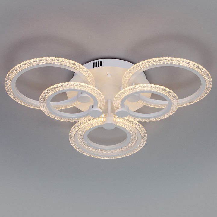 Потолочная люстра Eurosvet Wellen 90226/6 белый